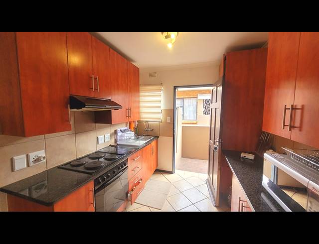 2 BEDROOM APARTMENT TO LET IN ALBERTSDAL